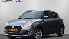 Grijs Gebruikt 2020 Suzuki Swift Hatchback | € 13.999 (Eerlijke prijs)
