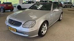 Grijs, metallic lak Gebruikt 2002 Mercedes SLK200 Edition Cabriolet | € 8.500 (Eerlijke prijs)