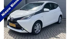 Wit Gebruikt 2014 Toyota Aygo X-cite Hatchback | € 7.450 (Eerlijke prijs)