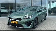 Groen Nieuw 2025 Kia ProCeed GT-Line Hatchback | € 41.890 (Eerlijke prijs)