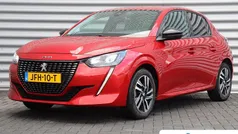 Rood Gebruikt 2023 Peugeot 208 Allure Hatchback | € 18.095 (Eerlijke prijs)