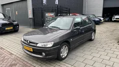 Grijs Gebruikt 1999 Peugeot 306 Hatchback | € 999 (Eerlijke prijs)