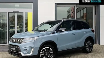 Gebruikt 2024 Suzuki Vitara Style SUV | € 28.740 (Eerlijke prijs)