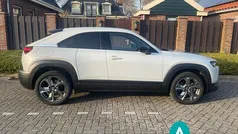 Gebruikt 2020 Mazda MX30 Edition SUV | € 10.800 (Goede deal)