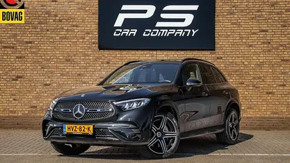 Zwart Occasion 2023 Mercedes GLC200 AMG line SUV | € 57.900 (Eerlijke prijs)