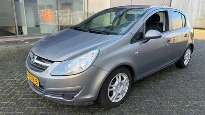 Occasion 2011 Opel Corsa Edition Hatchback | € 1.749 (Eerlijke prijs)