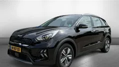 Zwart Gebruikt 2022 Kia Niro SUV | € 25.900 (Eerlijke prijs)