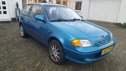 Blauw Gebruikt 1999 Suzuki Swift GLS Hatchback | € 950 (Goede deal)