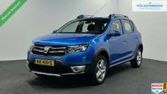 Blauw Gebruikt 2015 Dacia Sandero Lauréate Hatchback | € 7.250 (Eerlijke prijs)