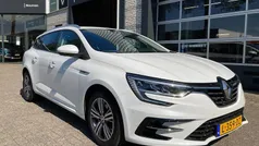Wit Gebruikt 2021 Renault Mégane GrandTour Intens Stationwagen | € 19.450 (Eerlijke prijs)