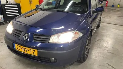 Blauw Occasion 2004 Renault Mégane II Hatchback | € 1.249 (Eerlijke prijs)