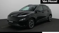 Donker zwart Gebruikt 2023 Hyundai Kona SUV | € 22.400 (Eerlijke prijs)