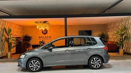 Occasion 2018 VW Golf Sportsvan Highline MPV | € 16.990 (Eerlijke prijs)