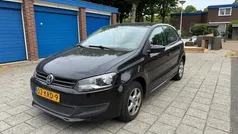 Zwart, metallic lak Gebruikt 2010 VW Polo Comfortline Hatchback | € 3.350 (Goede deal)