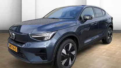 Occasion 2025 Volvo EC40 Plus SUV | € 49.445 (Eerlijke prijs)