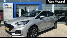 Grijs Gebruikt 2022 Ford Fiesta ST-Line Hatchback | € 21.940 (Eerlijke prijs)