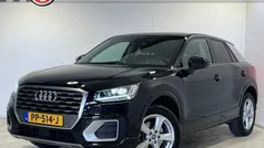 Zwart, metallic lak Gebruikt 2017 Audi Q2 Design SUV | € 17.940 (Goede deal)