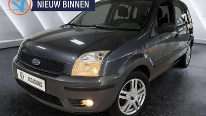 Occasion Ford Fusion Trend 101 PK (74 kW) 2003 Grijs MPV