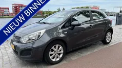 Zwart Gebruikt 2013 Kia Rio Hatchback | € 4.950 (Goede deal)