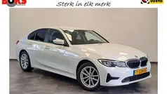 Wit Gebruikt 2021 BMW 318 Executive Sedan | € 29.949 (Eerlijke prijs)