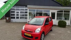 Rood Gebruikt 2011 Daihatsu Cuore Hatchback | € 2.999 (Eerlijke prijs)