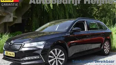 Zwart, metallic lak Gebruikt 2022 Skoda Superb Business Line Stationwagen | € 25.945 (Goede deal)