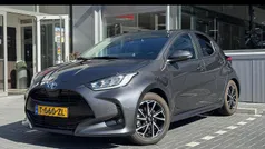 Gebruikt 2023 Toyota Yaris Hybrid Hatchback | € 23.900 (Eerlijke prijs)