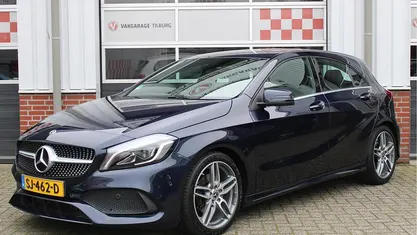 Blauw Gebruikt 2018 Mercedes A180 Business Hatchback | € 17.995 (Eerlijke prijs)