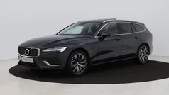 Blauw Gebruikt 2019 Volvo V60 Inscription Stationwagen | € 27.400 (Goede deal)