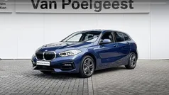 Phytonicblau Gebruikt 2022 BMW 120 Executive Hatchback | € 28.900 (Super prijs)