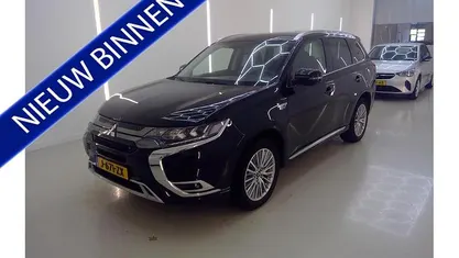 Gebruikt 2020 Mitsubishi Outlander P-HEV Intense SUV | € 20.995 (Super prijs)