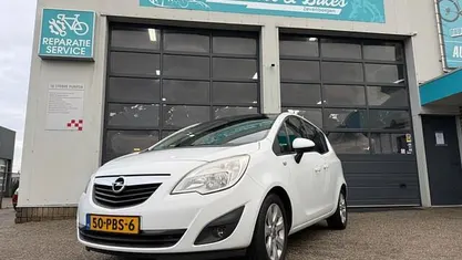 Wit Gebruikt 2011 Opel Meriva Edition MPV | € 2.950 (Eerlijke prijs)