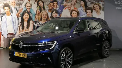 Gebruikt 2023 Renault Espace Iconic SUV | € 37.745 (Eerlijke prijs)