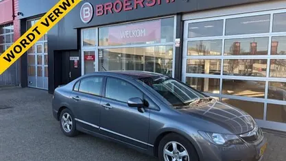 Grijs Gebruikt 2010 Honda Civic Elegance Sedan | € 5.500 (Eerlijke prijs)