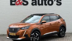 Oranje, metallic lak Gebruikt 2020 Peugeot 2008 Allure SUV | € 20.700 (Eerlijke prijs)