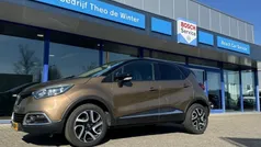 Bruin, metallic lak Gebruikt 2017 Renault Captur Dynamique SUV | € 11.995 (Eerlijke prijs)