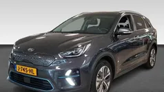 Grijs Gebruikt 2020 Kia e-Niro SUV | € 23.930 (Eerlijke prijs)