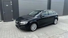 Zwart Gebruikt 2015 Audi A3 Sportback Attraction Hatchback | € 12.500 (Eerlijke prijs)