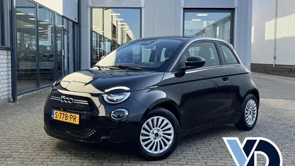 Occasion 2023 Fiat 500e Hatchback | € 16.945 (Eerlijke prijs)