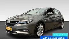 Grijs Gebruikt 2017 Opel Astra Innovation Hatchback | € 16.595 (Eerlijke prijs)