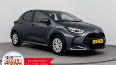 Grijs Gebruikt 2024 Toyota Yaris Active Hatchback | € 20.999 (Eerlijke prijs)