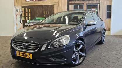 Grijs Gebruikt 2012 Volvo S60 Kinetic Sedan | € 9.250 (Eerlijke prijs)