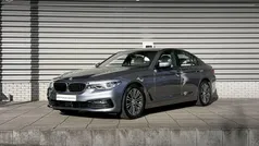 Bluestone metallic (grijs metallic) Gebruikt 2019 BMW 520 Executive Sedan | € 31.900 (Eerlijke prijs)