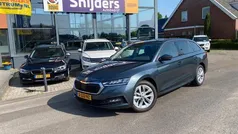 Grijs Gebruikt 2021 Skoda Octavia Style Stationwagen | € 24.850 (Eerlijke prijs)
