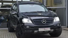 Zwart (metallic) Gebruikt 2005 Mercedes 350 SUV | € 14.900 (Goede deal)