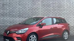 Rood Gebruikt 2017 Renault Clio GrandTour Zen Stationwagen | € 10.040 (Eerlijke prijs)