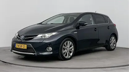 Occasion Toyota Auris Executive 136 PK (100 kW) 2013 Deep titanium metallic (donker grijs metallic) Hatchback