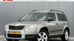 Beige, metallic lak Gebruikt 2011 Skoda Yeti Comfort SUV | € 4.448 (Eerlijke prijs)