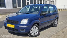Blauw Gebruikt 2003 Ford Fusion Trend MPV | € 2.499 (Eerlijke prijs)