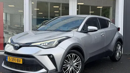 Occasion Toyota C-HR Executive 123 PK (90 kW) 2023 Grijs SUV